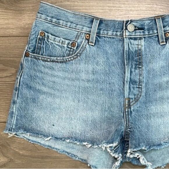 Levi’s 501 High Rise Button Fly‎ Cut Off Blue Jean Shorts Size 30 - Picture 12 of 13